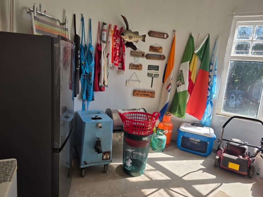  Bedroom Property for Sale in West Bank Western Cape